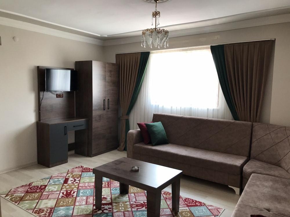 Comfort Suite Hotel Van Exteriér fotografie
