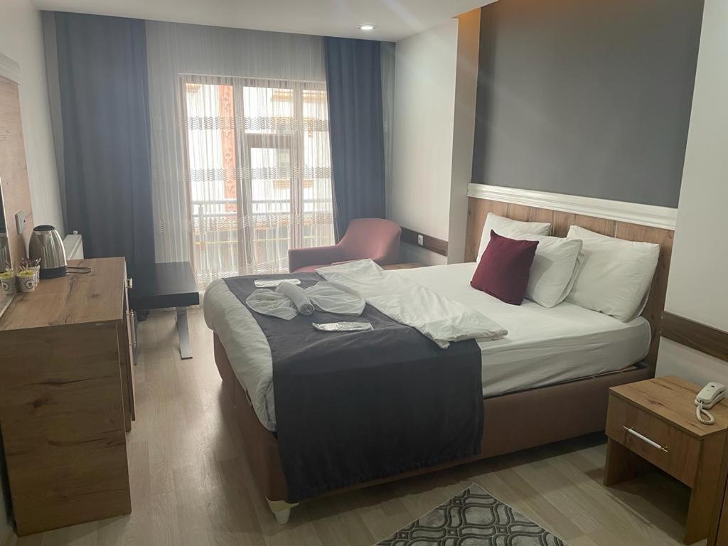 Comfort Suite Hotel Van Exteriér fotografie